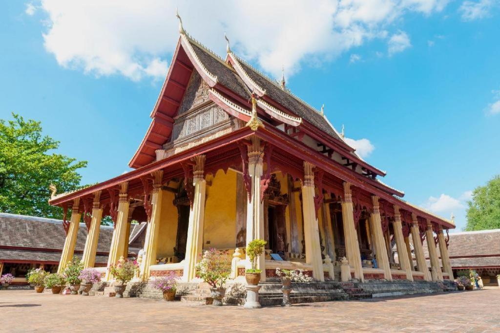 Leuxay Hotel Viêng Chăn Ngoại thất bức ảnh