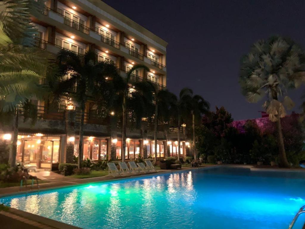 Leuxay Hotel Viêng Chăn Ngoại thất bức ảnh