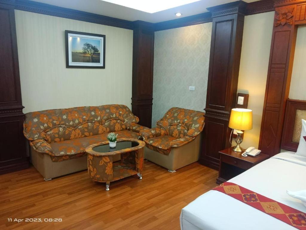 Leuxay Hotel Viêng Chăn Ngoại thất bức ảnh