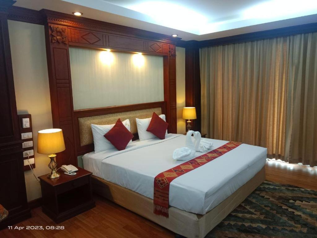 Leuxay Hotel Viêng Chăn Ngoại thất bức ảnh